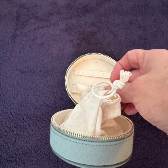 Brand new - Sezane travel jewelery case - Picture 3 of 4